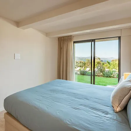 Gioia, Magnifique Vue וילה סן טרופז
